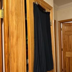 H&M Classic Black A-Line Skirt